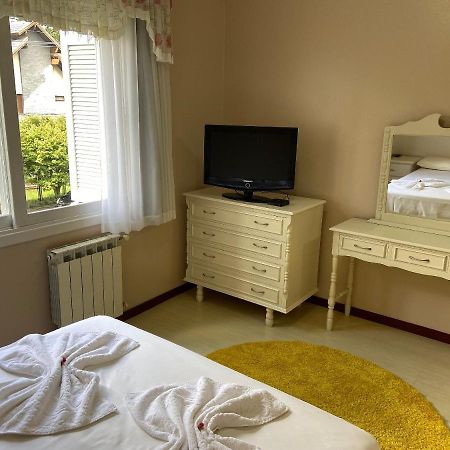 Apartamento Duplex De Gramado By Cia Da Temporada Eksteriør bilde